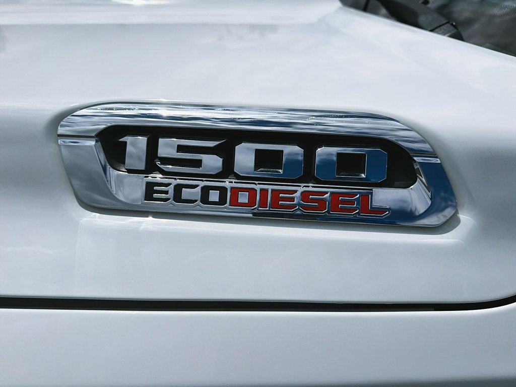2020 Ram 1500 LIMITED 4X4 CREW CAB // DIESEL // TOIT PANORAMIQUE in St-Jean-Sur-Richelieu, Quebec - 6 - w1024h768px