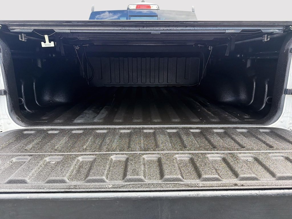 2020 Ram 1500 LIMITED 4X4 CREW CAB // DIESEL // TOIT PANORAMIQUE in St-Jean-Sur-Richelieu, Quebec - 16 - w1024h768px