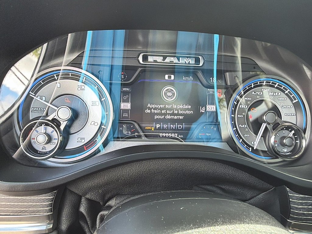 2020 Ram 1500 LIMITED 4X4 CREW CAB // DIESEL // TOIT PANORAMIQUE in St-Jean-Sur-Richelieu, Quebec - 13 - w1024h768px