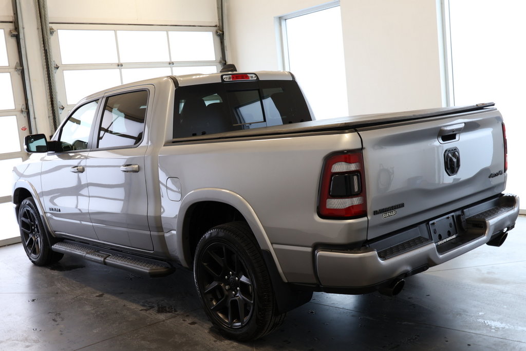 2022  1500 Laramie Night CrewCab V8 4X4 in St-Jean-Sur-Richelieu, Quebec - 4 - w1024h768px