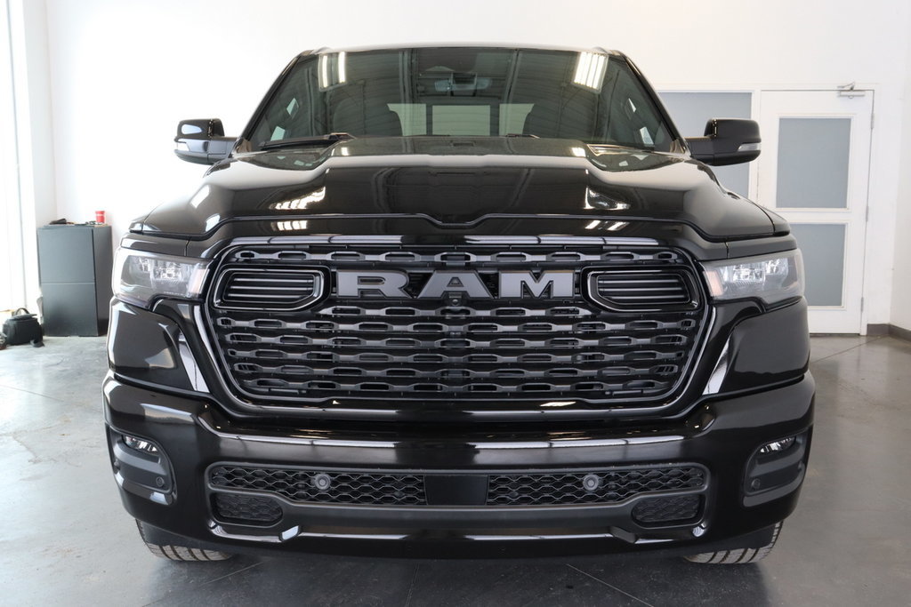 2025 Ram 1500 BIG HORN in Sherbrooke, Quebec - 3 - w1024h768px