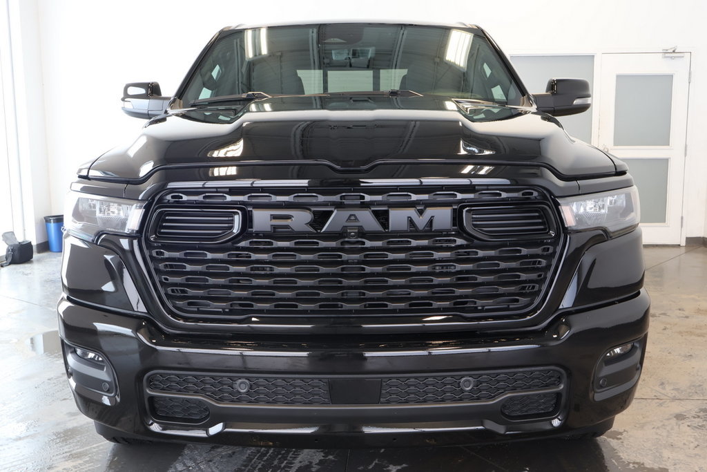 2025 Ram 1500 BIG HORN in Sherbrooke, Quebec - 3 - w1024h768px