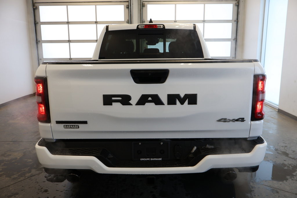 2025 Ram 1500 BIG HORN in Sherbrooke, Quebec - 6 - w1024h768px