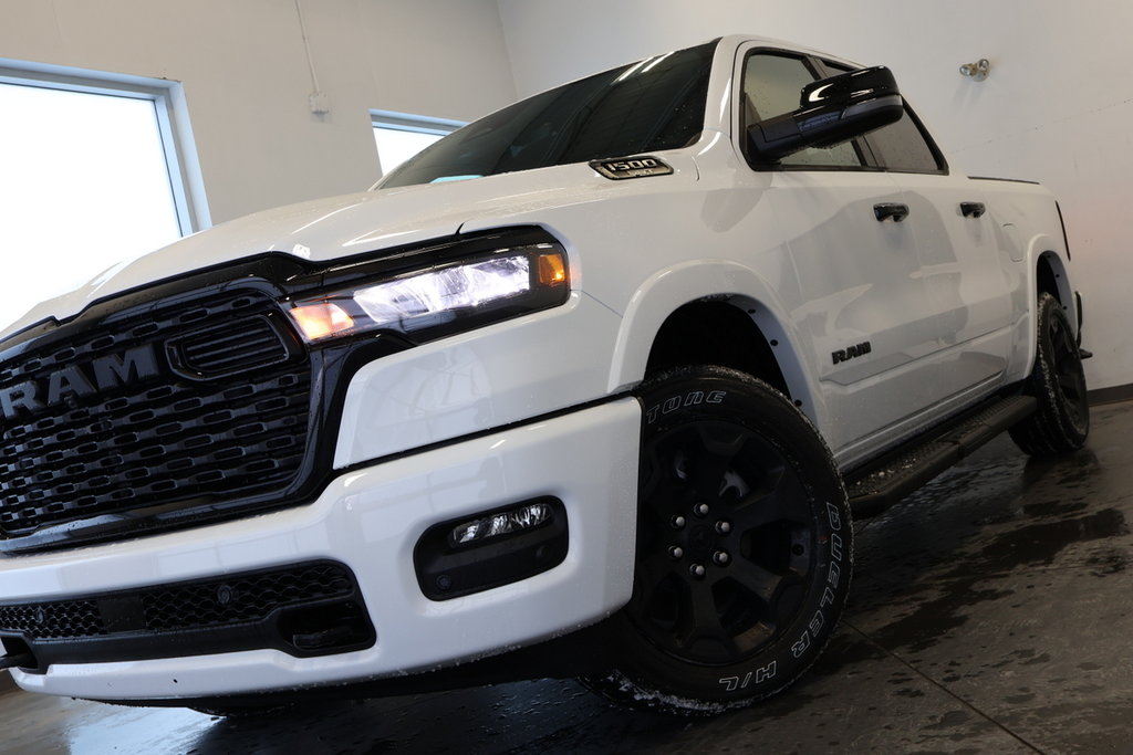 2025 Ram 1500 BIG HORN in Sherbrooke, Quebec - 2 - w1024h768px