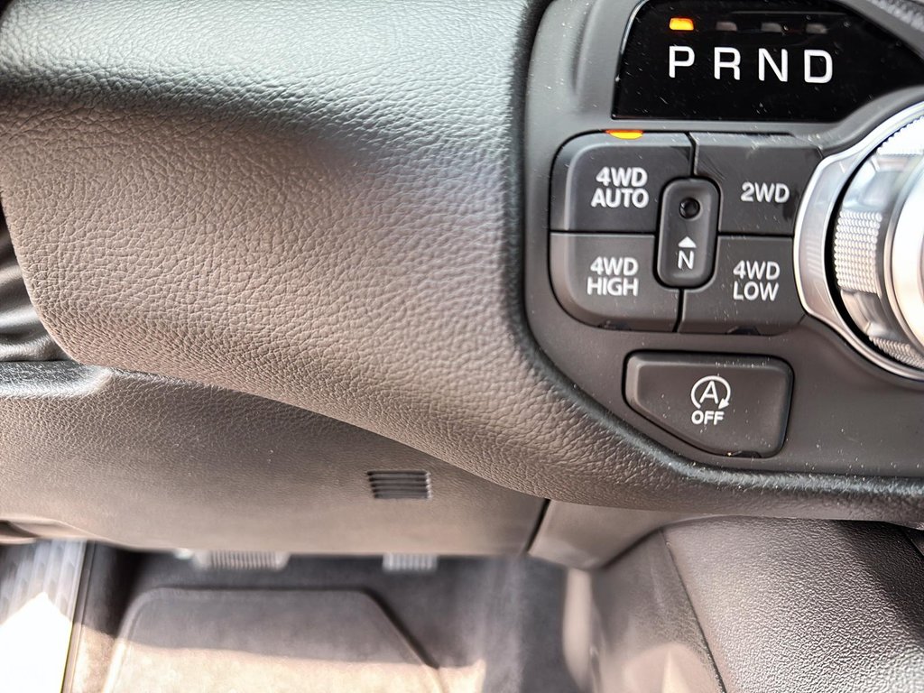 2025 Ram 1500 SPORT in St-Jean-Sur-Richelieu, Quebec - 16 - w1024h768px