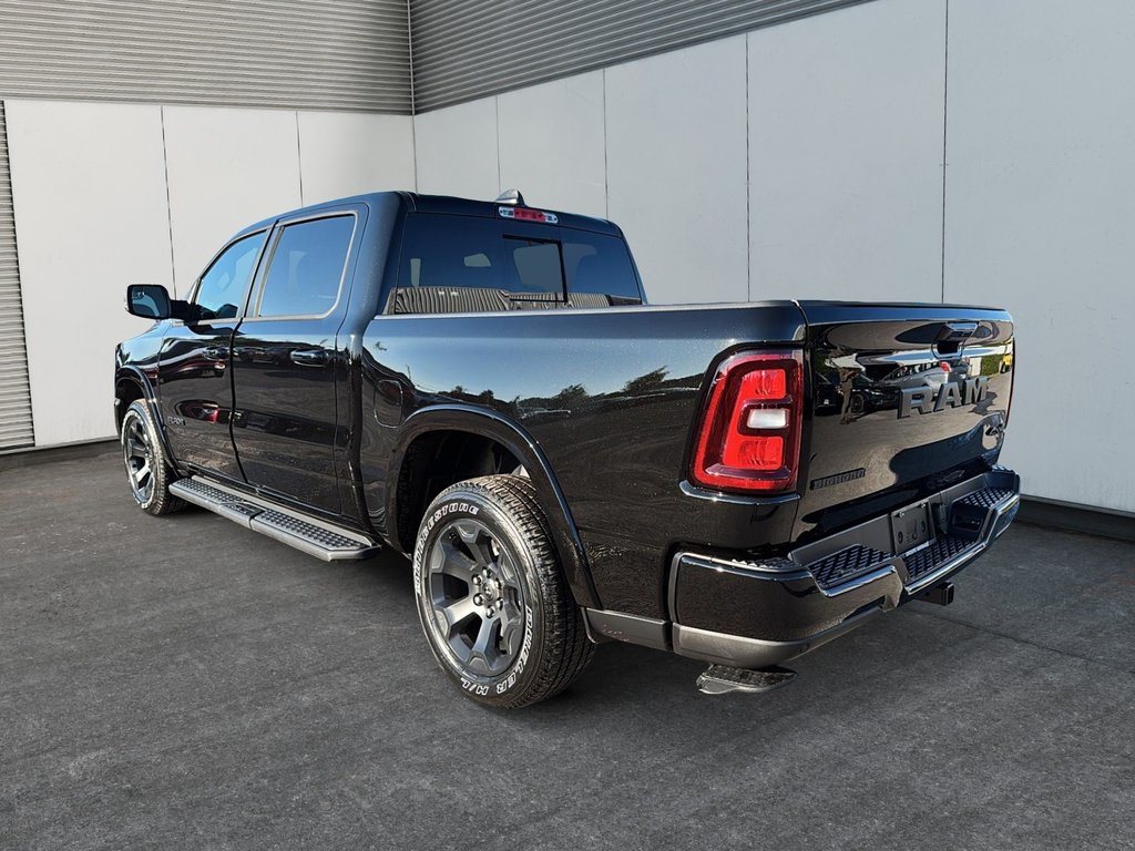 2025 Ram 1500 BIG HORN in St-Jean-Sur-Richelieu, Quebec - 4 - w1024h768px