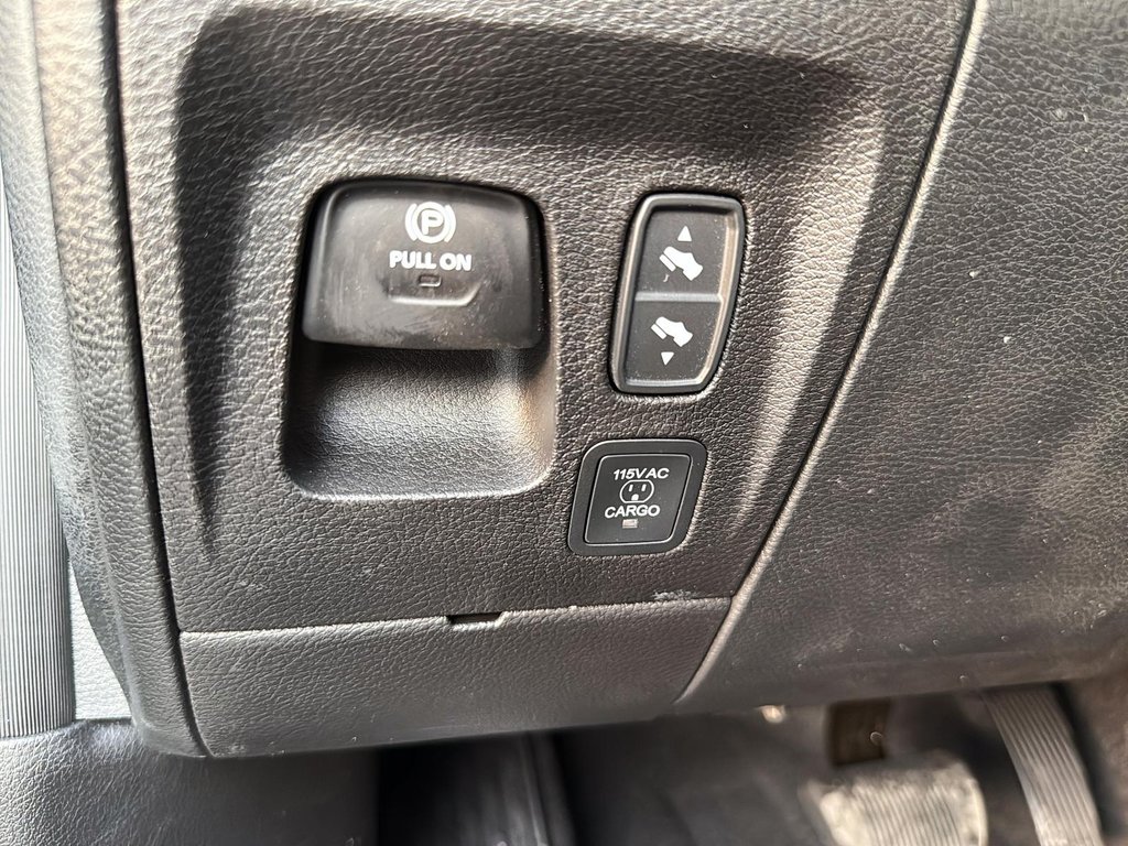 Ram 1500 BIG HORN 2025 à St-Jean-Sur-Richelieu, Québec - 16 - w1024h768px