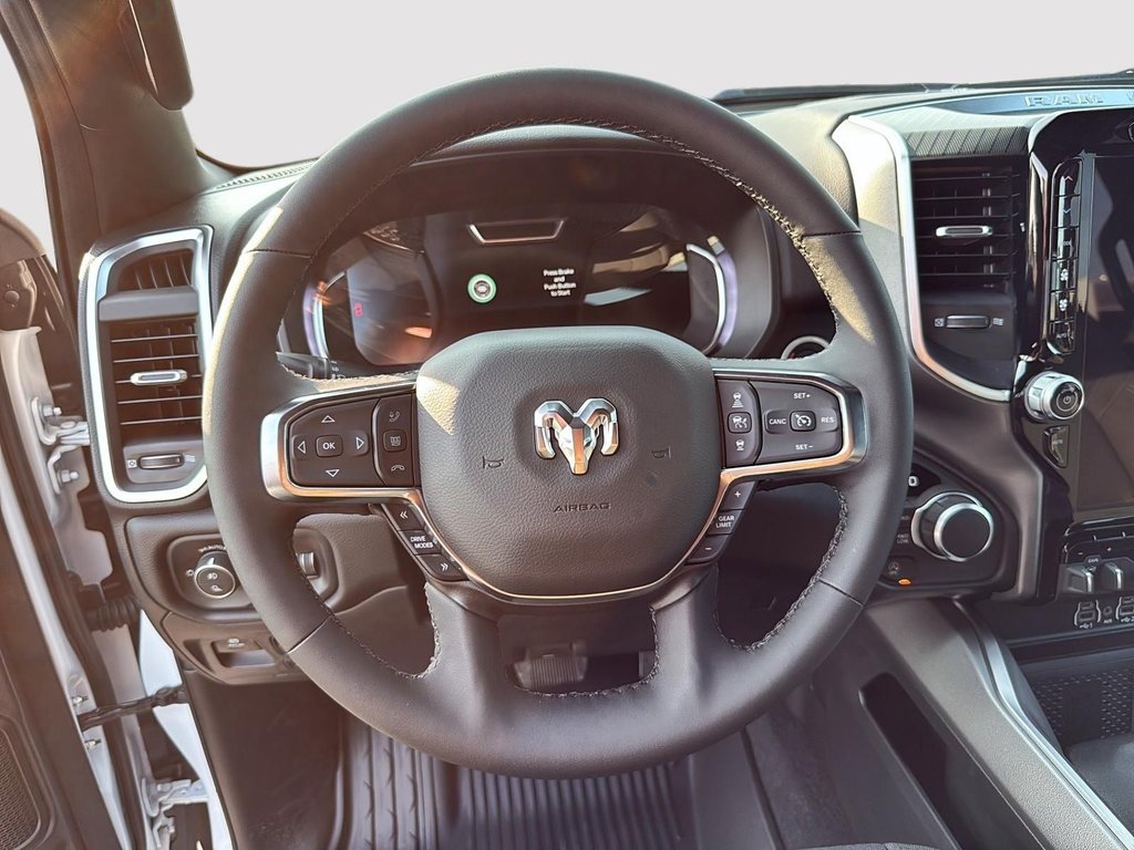 Ram 1500 BIG HORN 2025 à St-Jean-Sur-Richelieu, Québec - 10 - w1024h768px