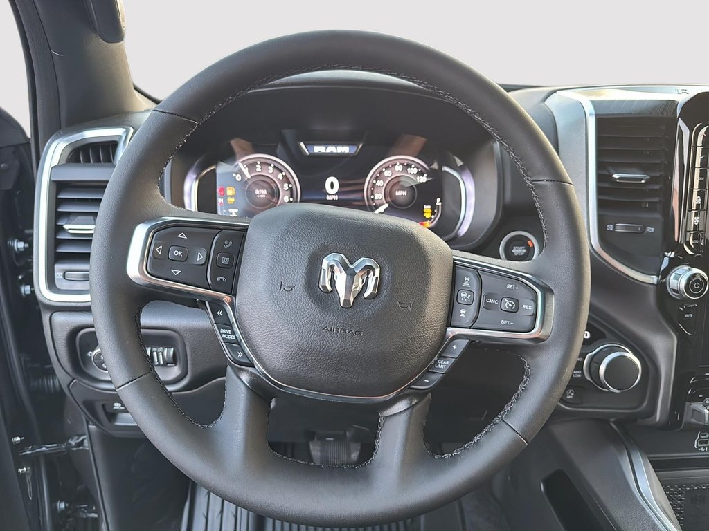 Ram 1500 BIG HORN 2025 à St-Jean-Sur-Richelieu, Québec - 11 - w1024h768px