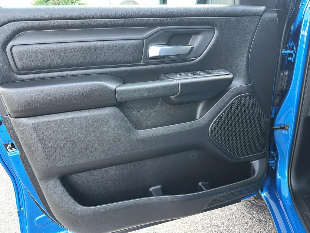 Ram 1500 WARLOCK 2025 à St-Jean-Sur-Richelieu, Québec - 11 - w1024h768px