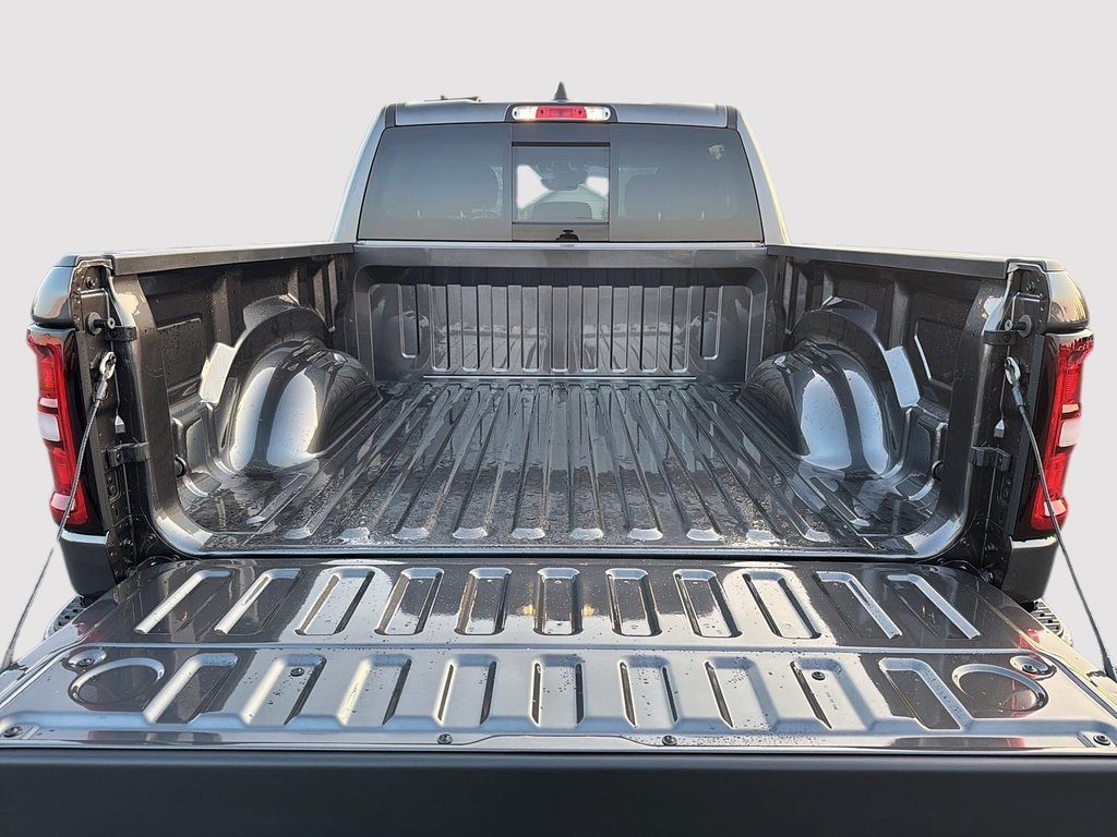 Ram 1500 BIG HORN 2025 à St-Jean-Sur-Richelieu, Québec - 16 - w1024h768px