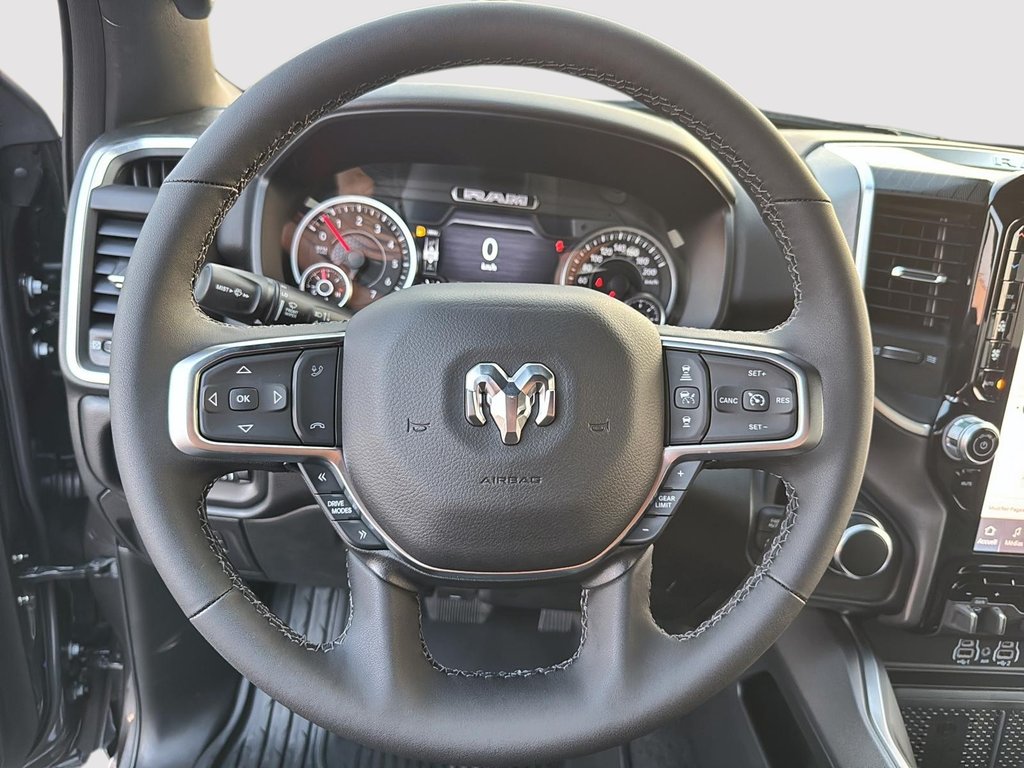 Ram 1500 BIG HORN 2025 à St-Jean-Sur-Richelieu, Québec - 11 - w1024h768px