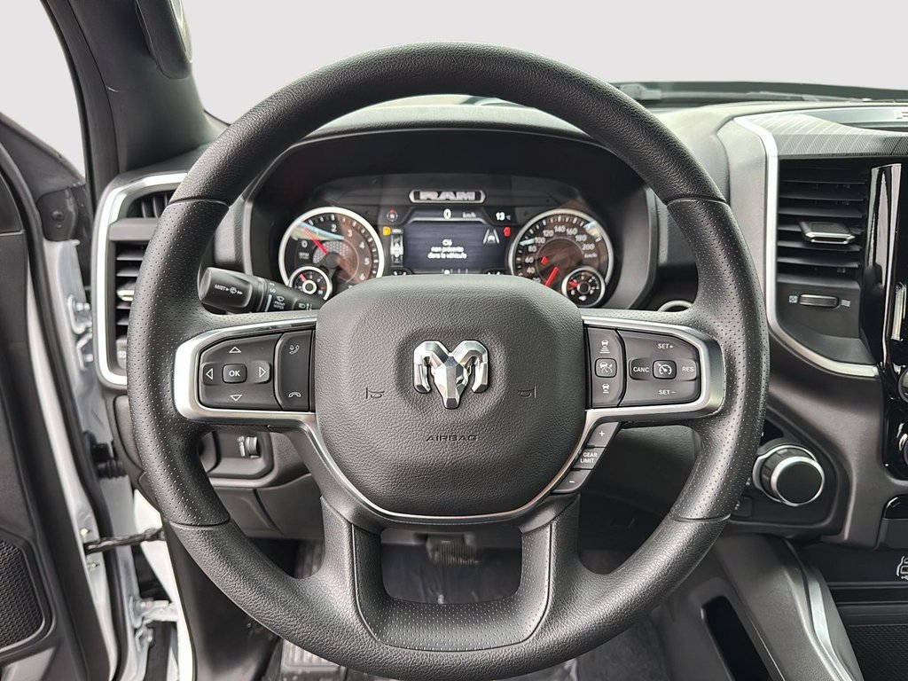 Ram 1500 TRADESMAN 2025 à Sherbrooke, Québec - 12 - w1024h768px