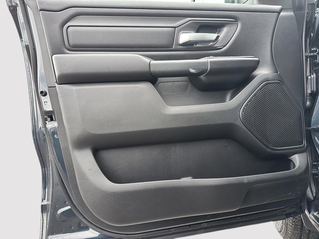 Ram 1500 TRADESMAN 2025 à Sherbrooke, Québec - 11 - w1024h768px