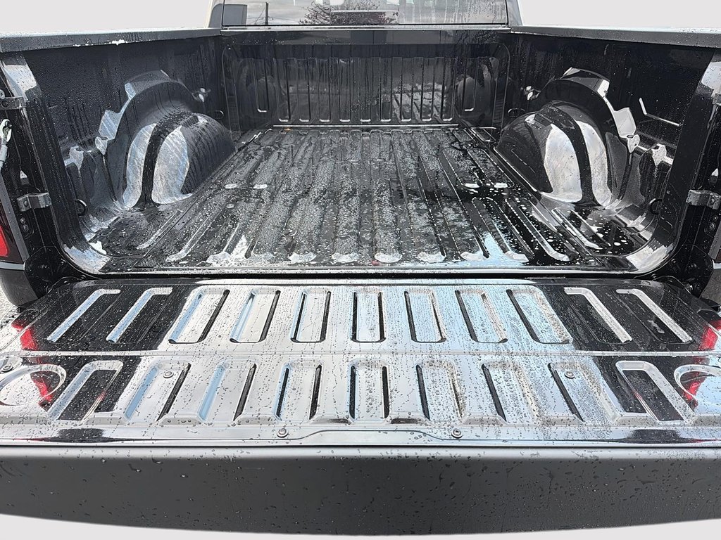 Ram 1500 TRADESMAN 2025 à Sherbrooke, Québec - 17 - w1024h768px