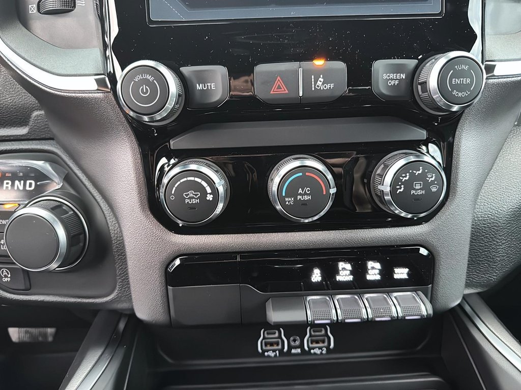 Ram 1500 TRADESMAN 2025 à Sherbrooke, Québec - 14 - w1024h768px