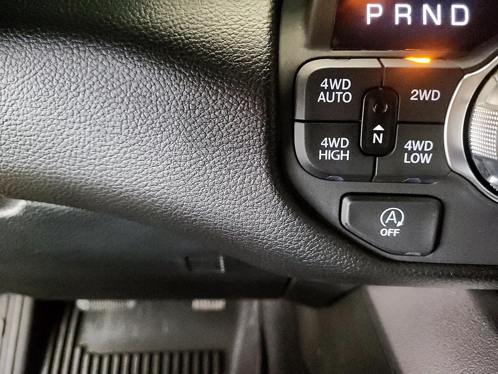 2025 Ram 1500 Sport in St-Jean-Sur-Richelieu, Quebec - 17 - w1024h768px