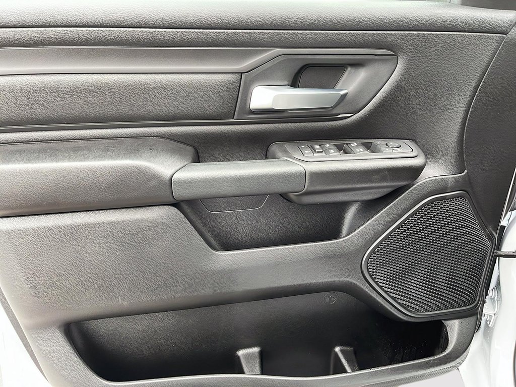 Ram 1500 WARLOCK 2026 à Sherbrooke, Québec - 10 - w1024h768px