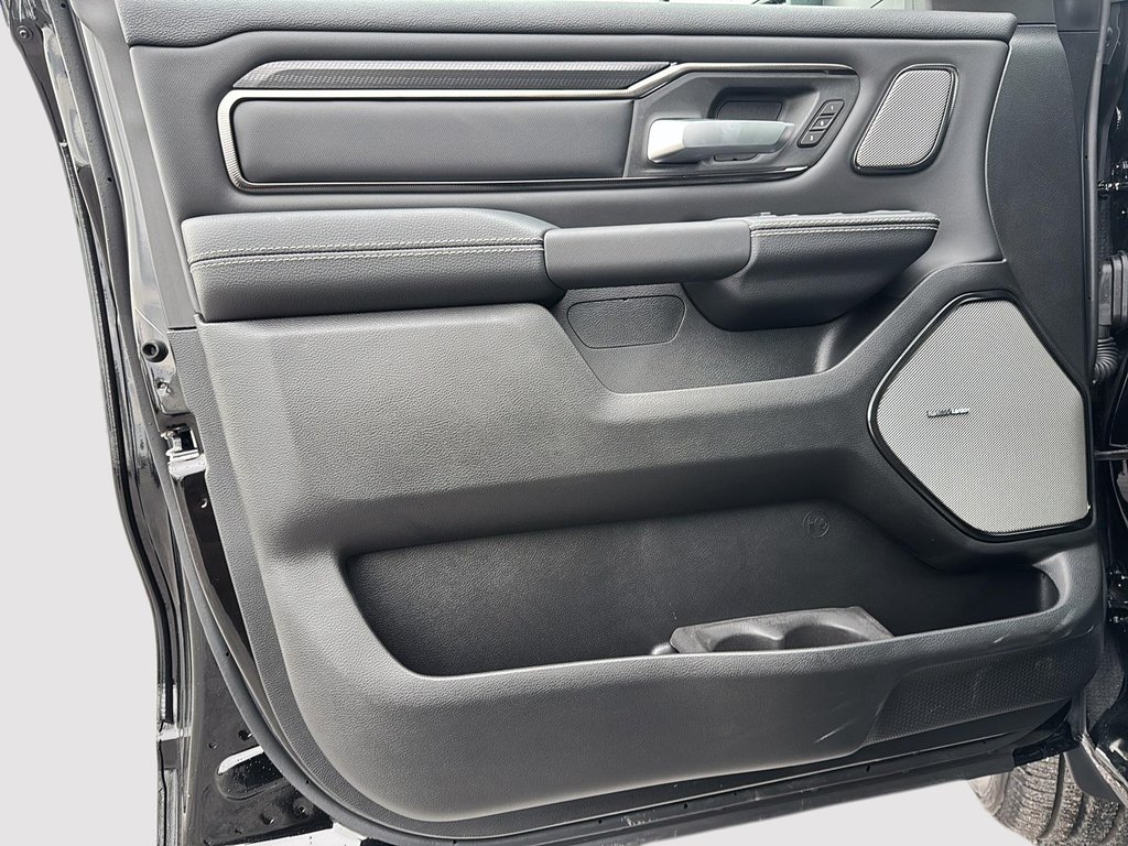 Ram 1500 SPORT 2026 à Sherbrooke, Québec - 11 - w1024h768px