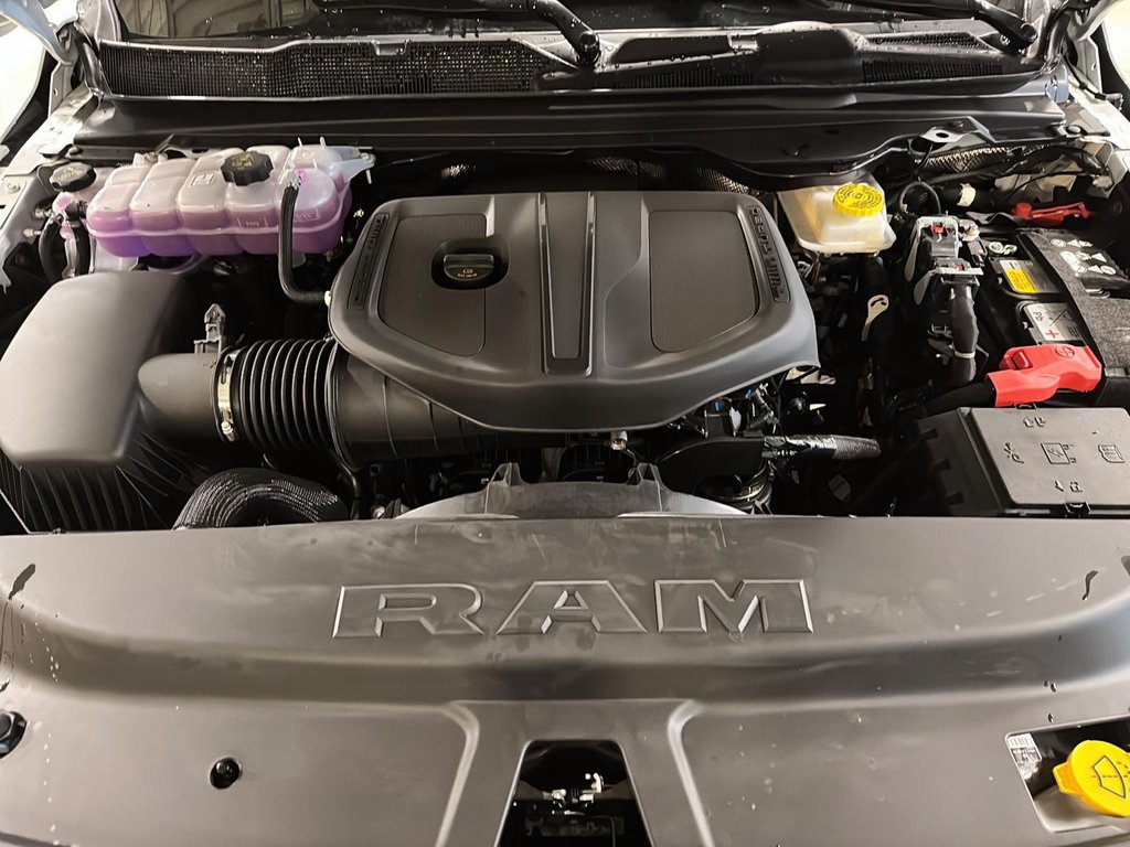 Ram 1500 EXPRESS 2026 à Sherbrooke, Québec - 8 - w1024h768px