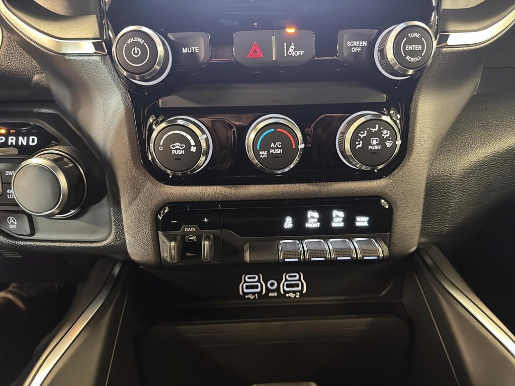 Ram 1500 EXPRESS 2026 à Sherbrooke, Québec - 14 - w1024h768px