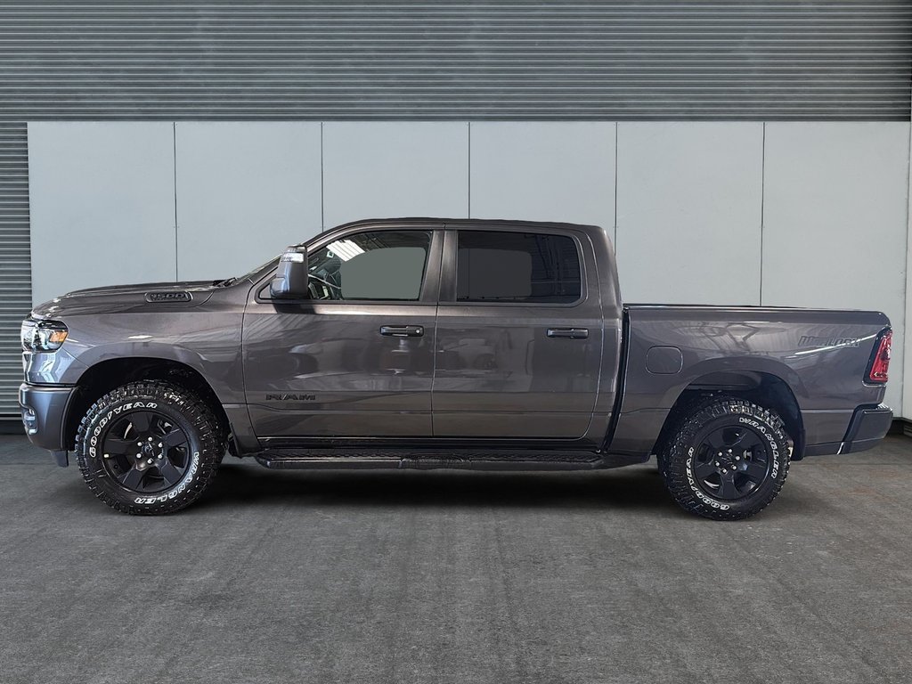 2026 Ram 1500 WARLOCK in Sherbrooke, Quebec - 5 - w1024h768px