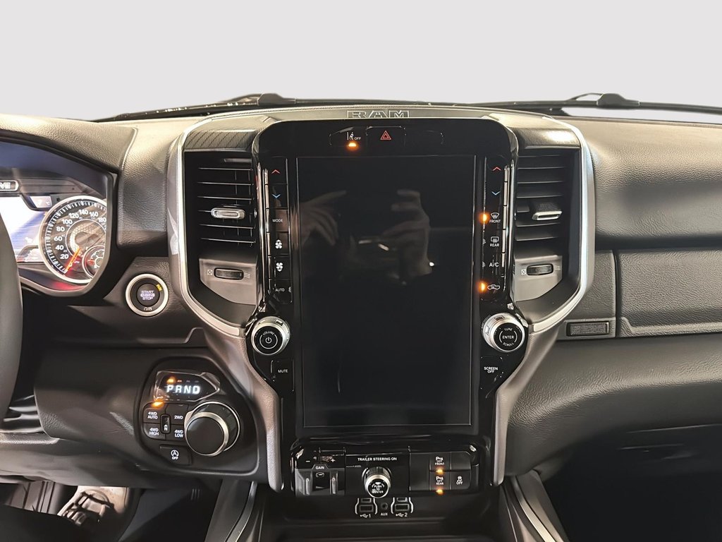 Ram 1500 BIG HORN 2026 à Sherbrooke, Québec - 14 - w1024h768px