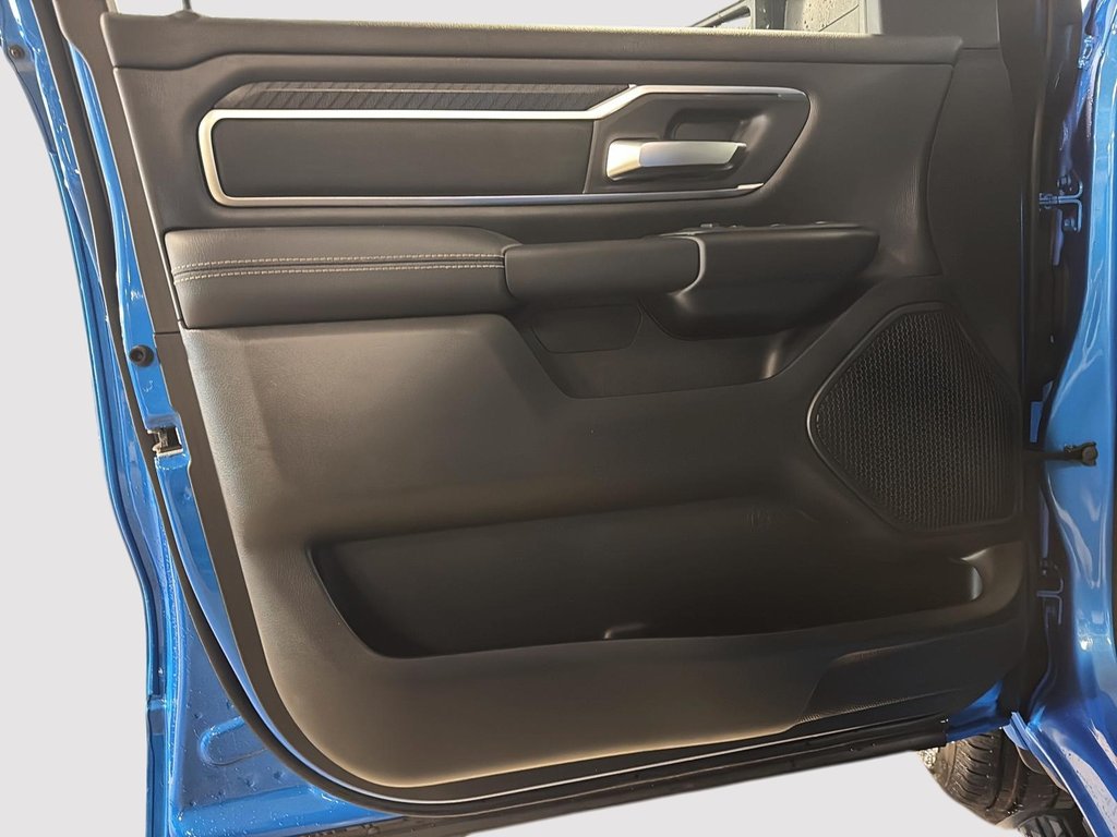 Ram 1500 BIG HORN 2026 à Sherbrooke, Québec - 11 - w1024h768px