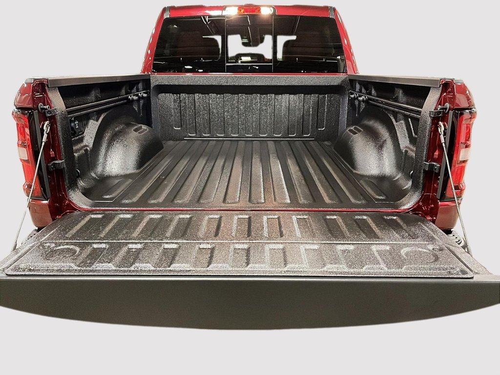 2026 Ram 1500 REBEL in Sherbrooke, Quebec - 17 - w1024h768px