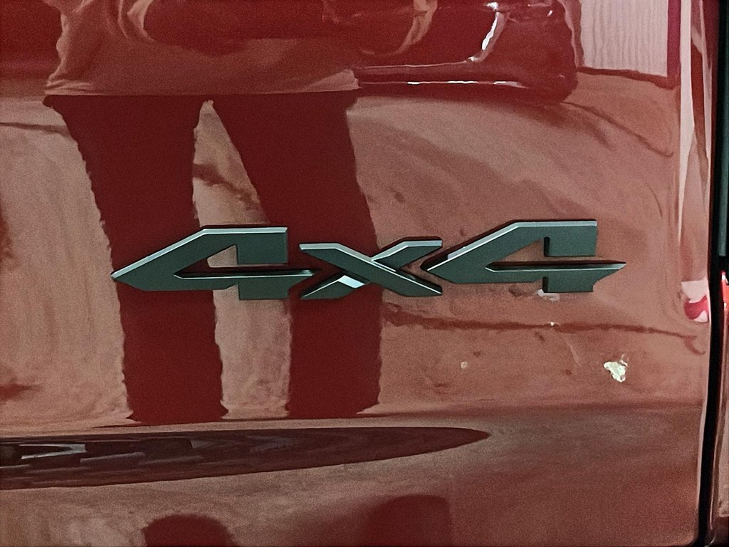 2026 Ram 1500 REBEL in Sherbrooke, Quebec - 16 - w1024h768px