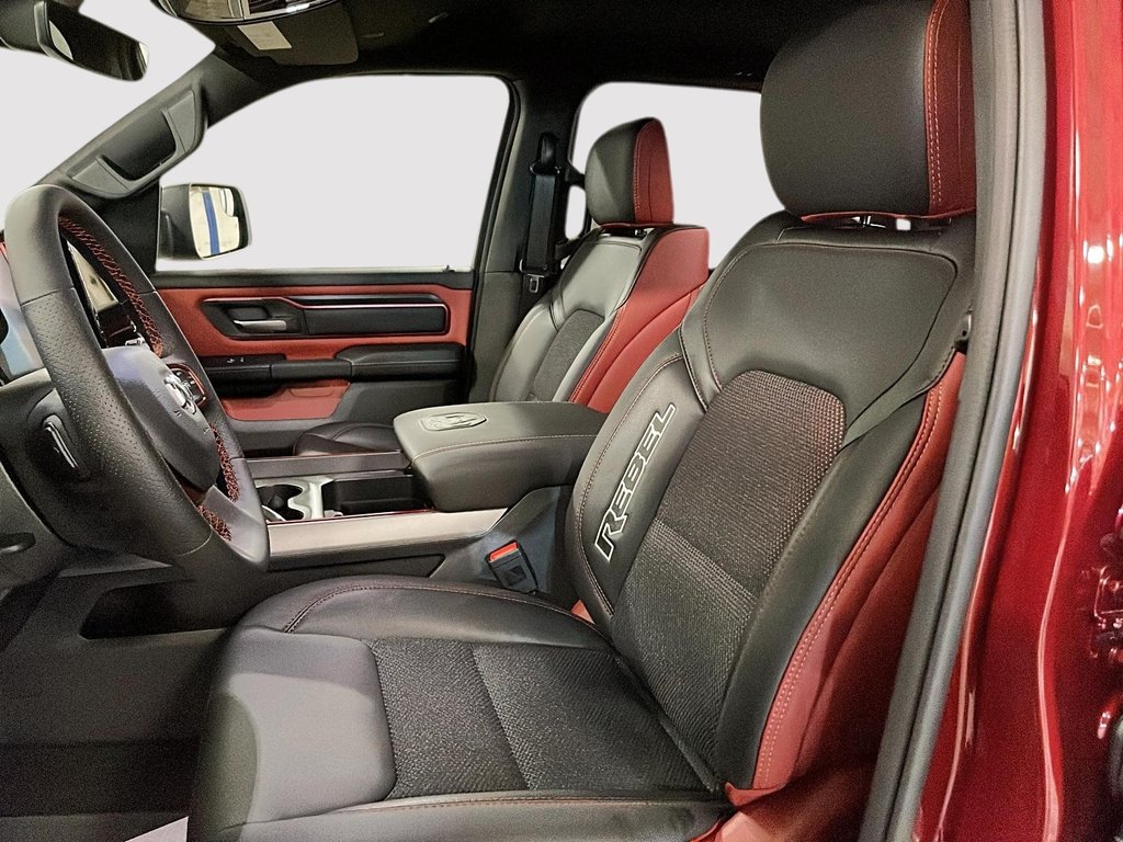 2026 Ram 1500 REBEL in Sherbrooke, Quebec - 9 - w1024h768px