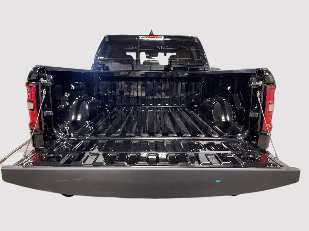 2026 Ram 1500 REBEL in Sherbrooke, Quebec - 16 - w1024h768px