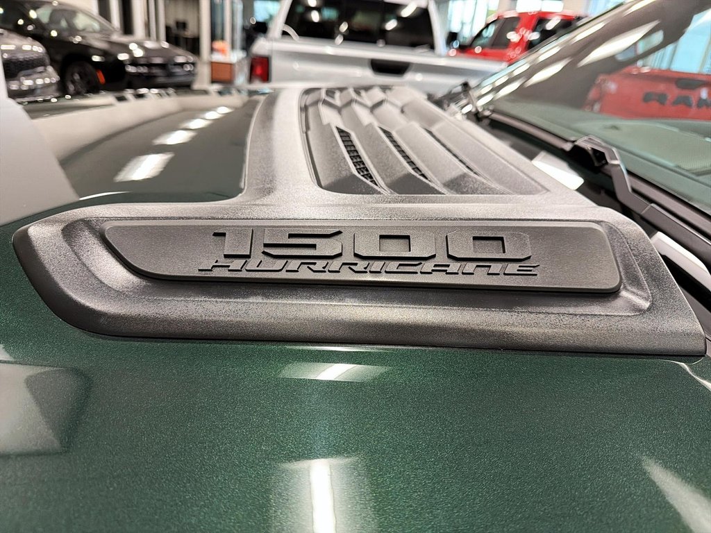 2026 Ram 1500 SPORT in St-Jean-Sur-Richelieu, Quebec - 6 - w1024h768px