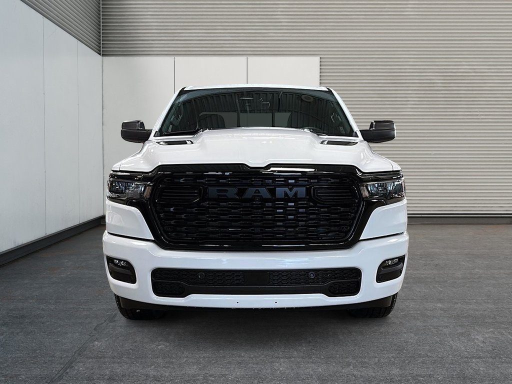 2026 Ram 1500 Express in St-Jean-Sur-Richelieu, Quebec - 2 - w1024h768px
