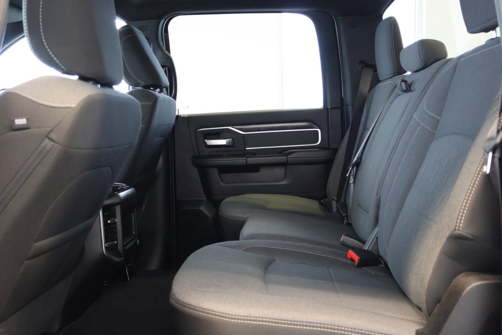 Ram 2500 Big Horn Crewcab 6.4L V8 Sport 2022 à St-Jean-Sur-Richelieu, Québec - 20 - w1024h768px