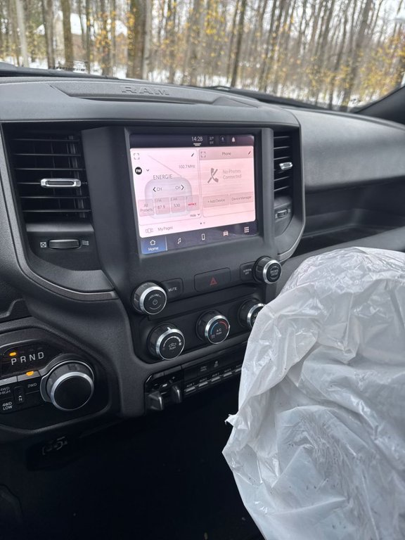 Ram 2500 Tradesman Crewcab 6.4L V8 4x4 2024 à St-Jean-Sur-Richelieu, Québec - 3 - w1024h768px