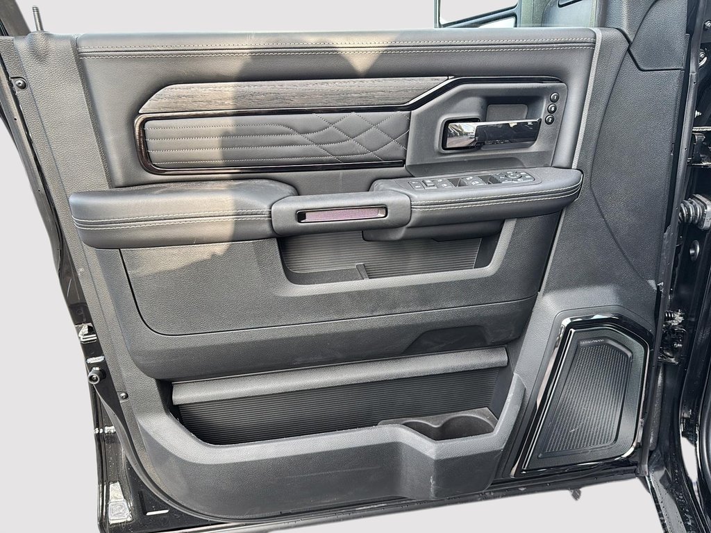2026 Ram 2500 LIMITED in St-Jean-Sur-Richelieu, Quebec - 11 - w1024h768px