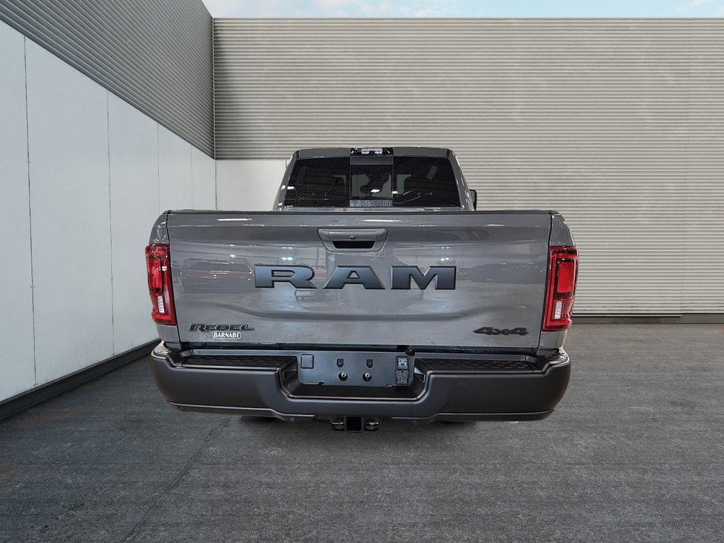 Ram 2500 REBEL 2026 à Sherbrooke, Québec - 3 - w1024h768px