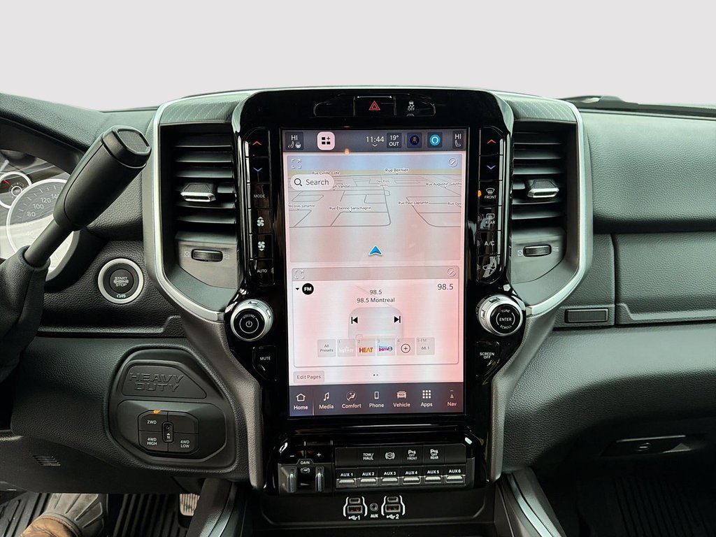 Ram 2500 BIG HORN 2026 à St-Jean-Sur-Richelieu, Québec - 19 - w1024h768px