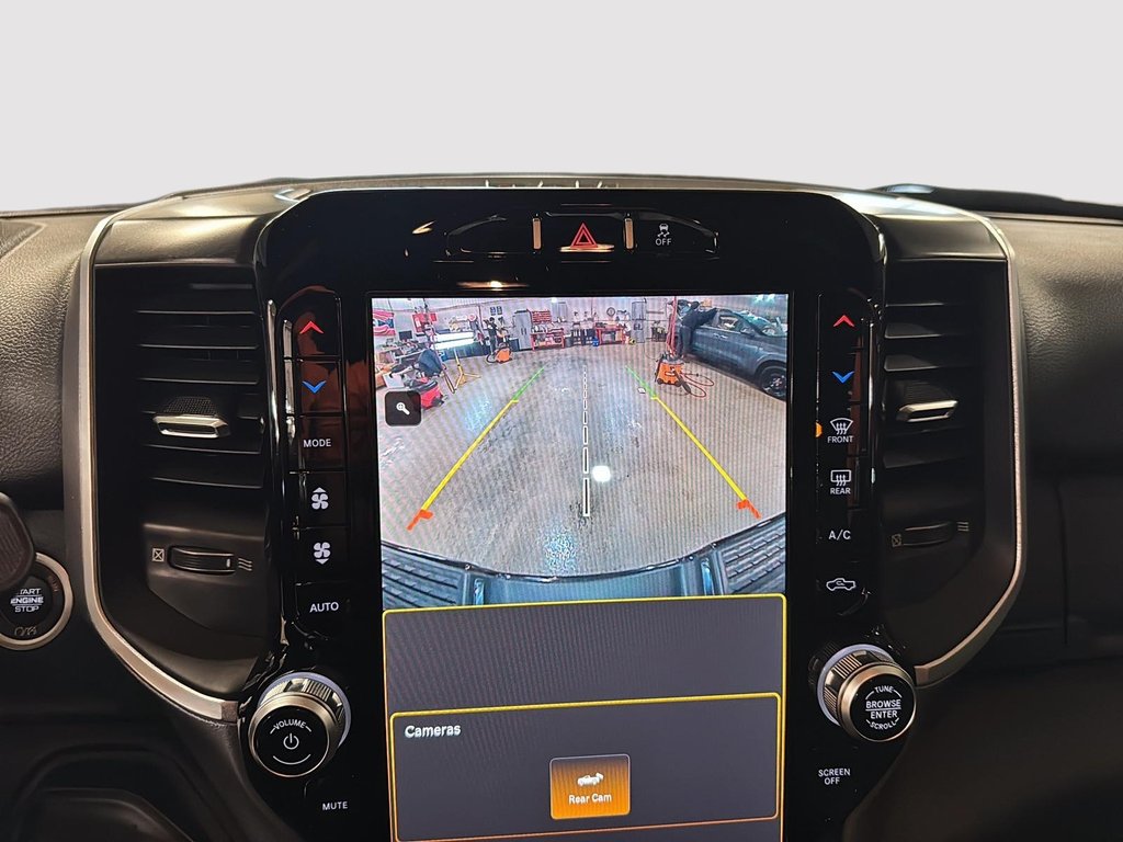 Ram 3500 Big Horn 2023 à St-Jean-Sur-Richelieu, Québec - 19 - w1024h768px