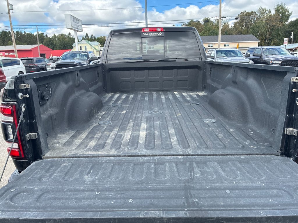 Ram 3500 Big Horn 2023 à St-Jean-Sur-Richelieu, Québec - 11 - w1024h768px