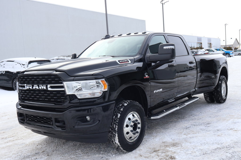 2024 Ram 3500 BIG HORN in St-Jean-Sur-Richelieu, Quebec - 1 - w1024h768px