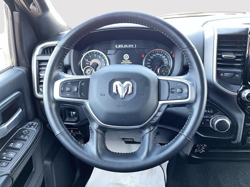 Ram 3500 Big Horn Night Crewcab V8 4X4 2024 à St-Jean-Sur-Richelieu, Québec - 12 - w1024h768px