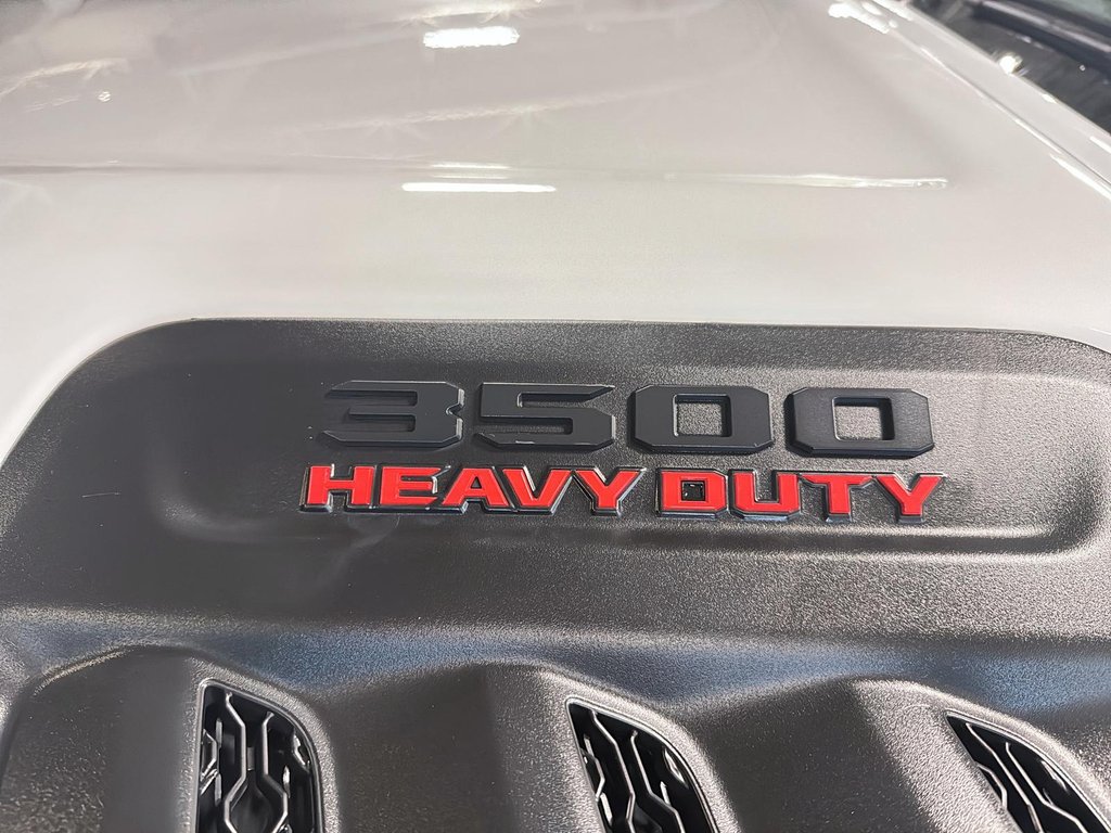 2025 Ram 3500 LARAMIE in Sherbrooke, Quebec - 6 - w1024h768px
