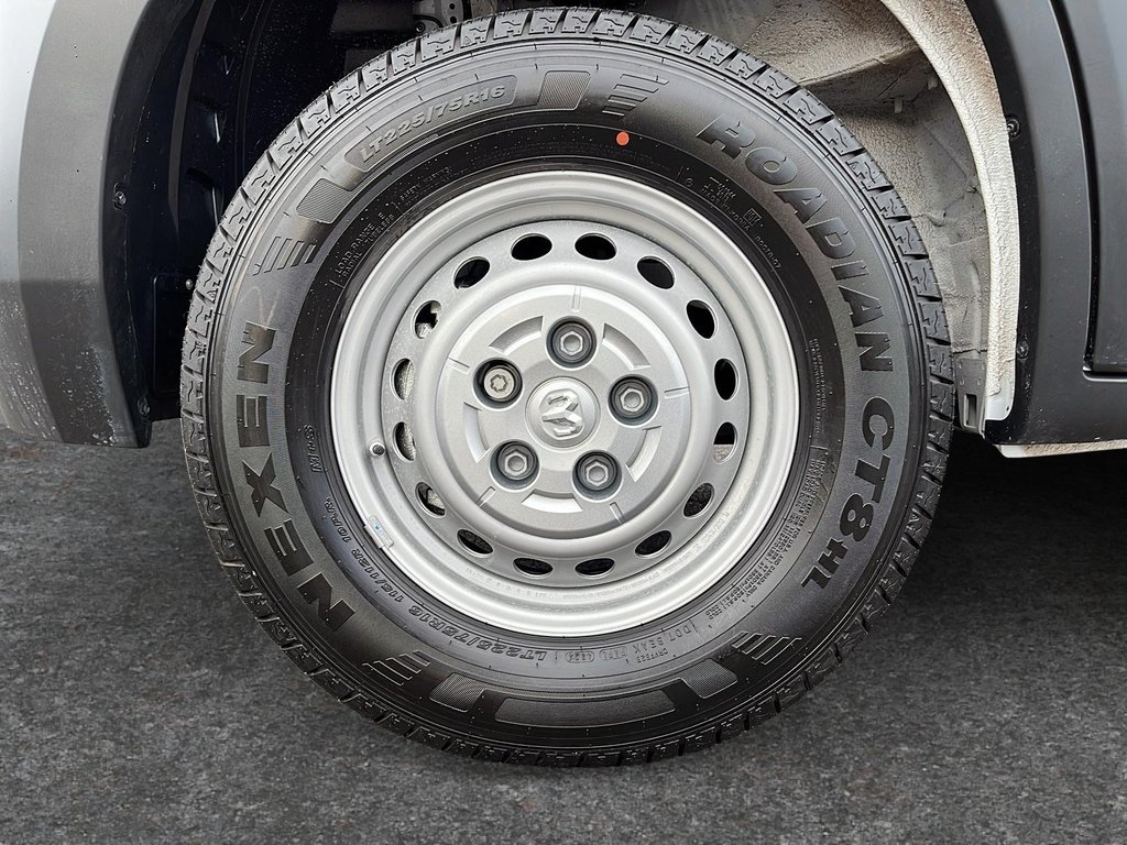 Ram PROMASTER CARGO VAN 1500 TRADESMAN W/ PASS SEAT 2025 à Sherbrooke, Québec - 7 - w1024h768px