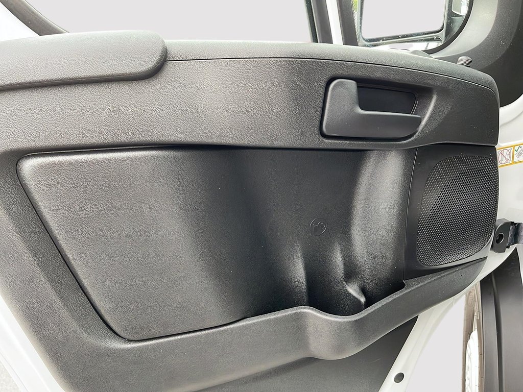 Ram PROMASTER CARGO VAN 1500 TRADESMAN W/ PASS SEAT 2025 à Sherbrooke, Québec - 10 - w1024h768px