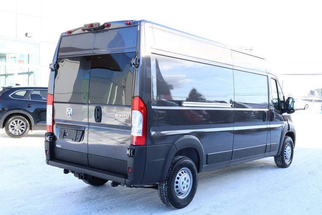 Ram PROMASTER CARGO VAN 2500 TRADESMAN W/ PASS SEAT 2025 à St-Jean-Sur-Richelieu, Québec - 8 - w1024h768px