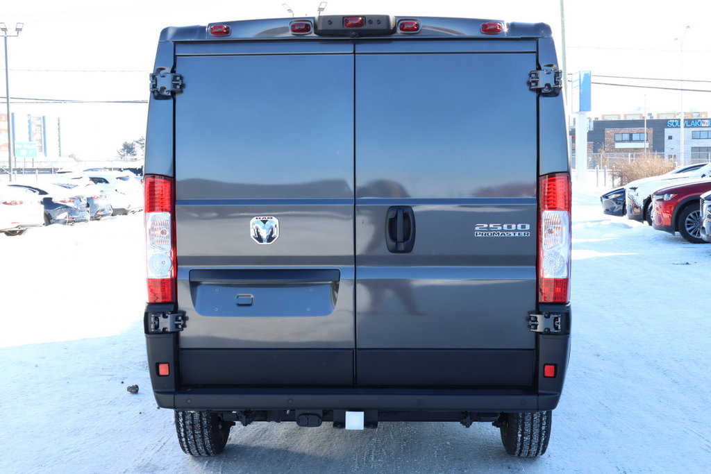 2025 Ram PROMASTER CARGO VAN 2500 SLT+ in St-Jean-Sur-Richelieu, Quebec - 6 - w1024h768px