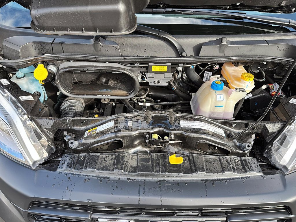 2025 Ram Promaster Cargo Van 2500 TRADESMAN W/ PASS SEAT in St-Jean-Sur-Richelieu, Quebec - 8 - w1024h768px