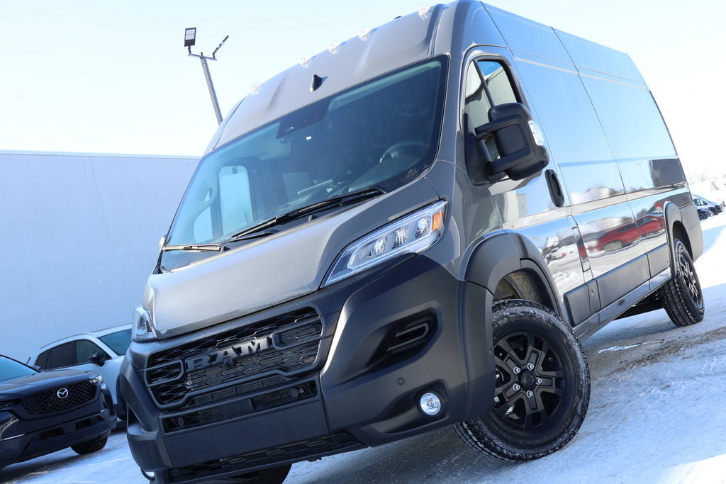 2025 Ram PROMASTER CARGO VAN 3500 SLT+ in St-Jean-Sur-Richelieu, Quebec - 2 - w1024h768px